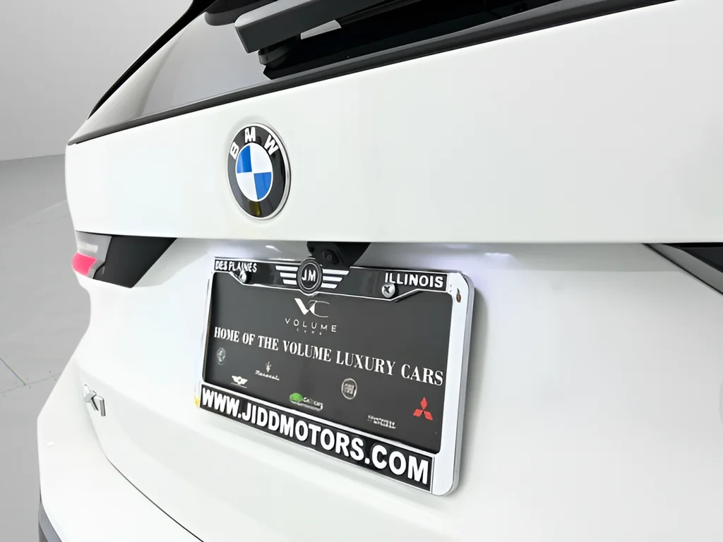 Used 2025 Alpine White BMW xDrive28i image 44
