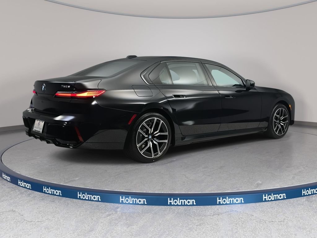 New 2026 Black Sapphire Metallic BMW 750e xDrive image 5