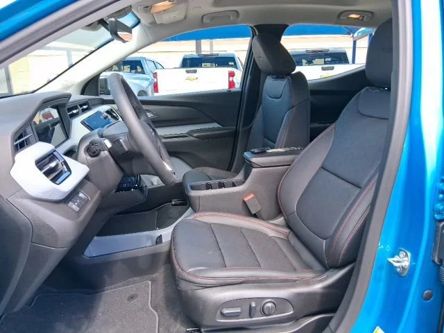 2027 Chevrolet Bolt RS - Photo 16