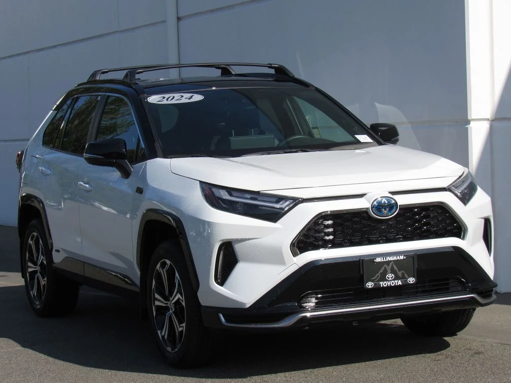 JTMEB3FV4RD176110