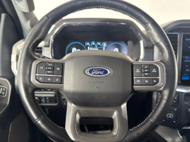 Certified Used 2021 Smoked Quartz Metallic Tinted Clearcoat Ford Lariat image 19