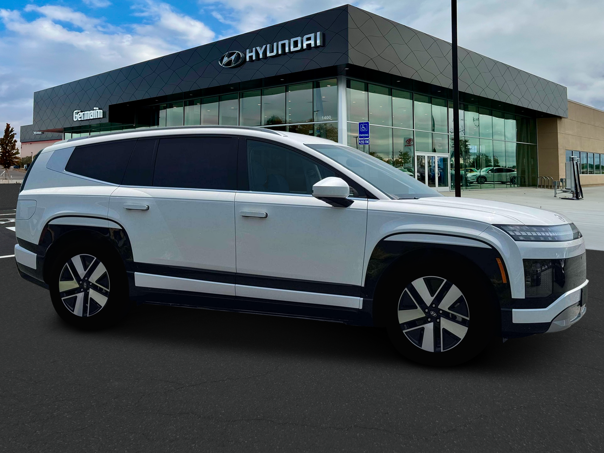 New 2026 Snow White Pearl Hyundai SEL image 10