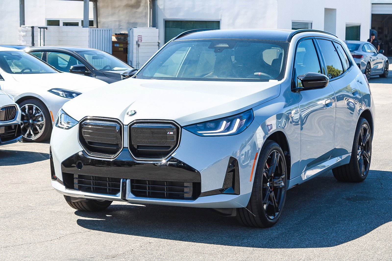New 2026 Brooklyn Grey Metallic BMW M50 xDrive image 3