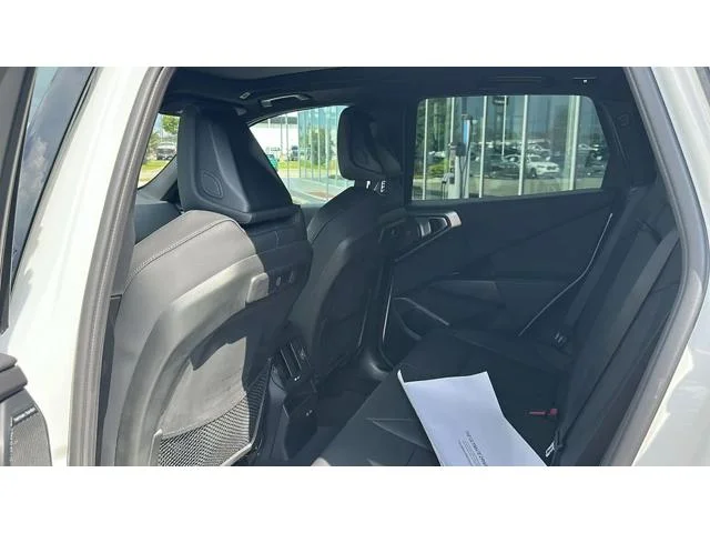 2026 BMW X3 30 - Photo 23