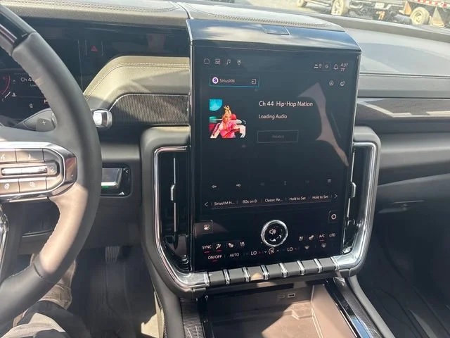 New 2026 Summit White GMC Elevation image 19