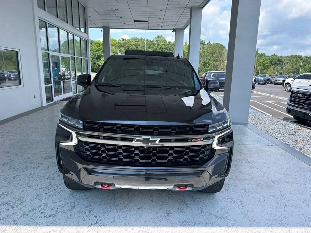 Used 2021 BLACK Chevrolet Z71 image 3