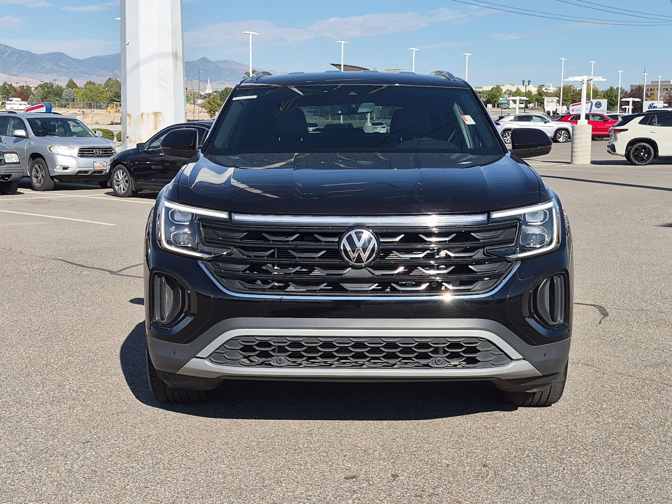 Used 2026  Volkswagen 2.0T SE w/Technology image 9