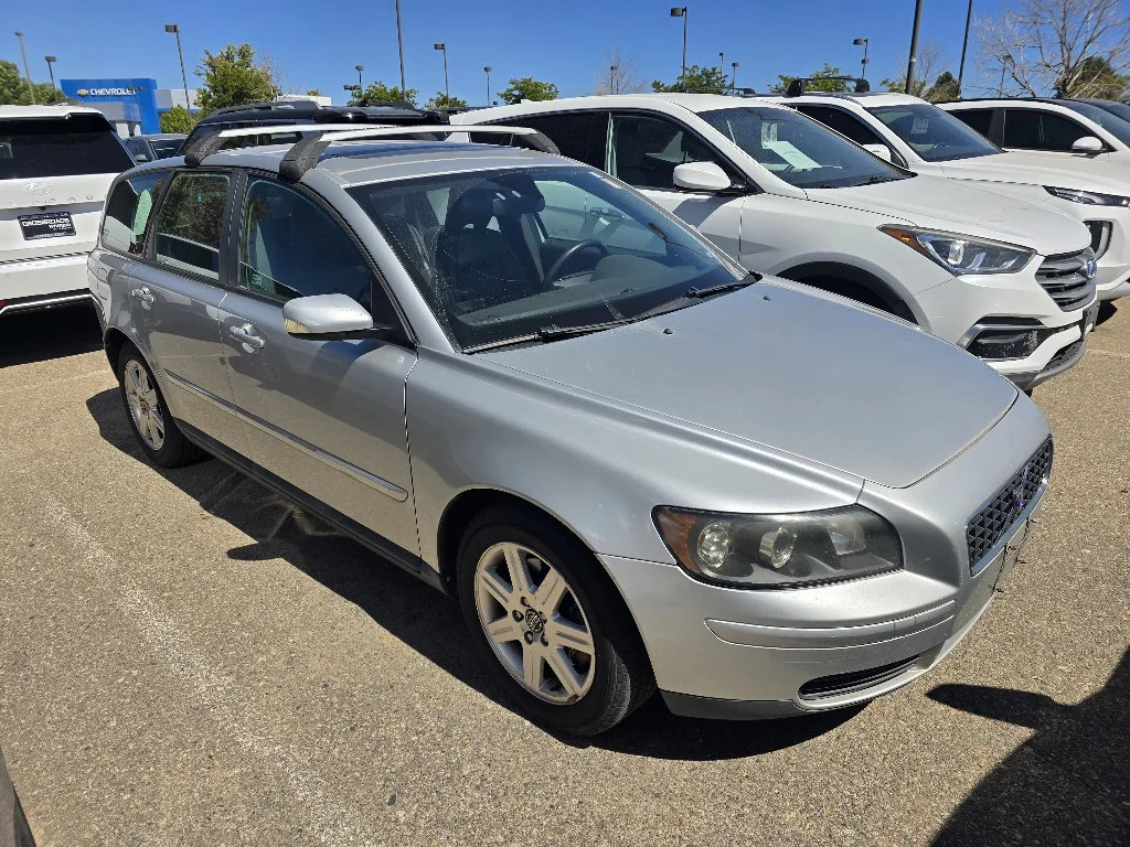 Used 2006 Silver Volvo 2.4i image 8