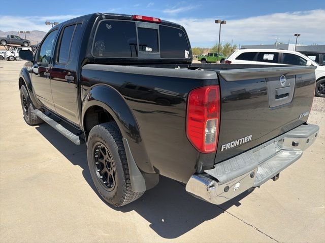 Used 2014 Black Nissan SV image 4