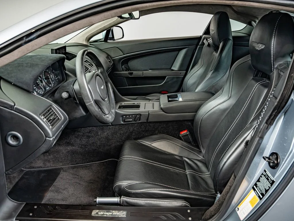 Used 2015 Skyfall Silver Aston Martin  image 35
