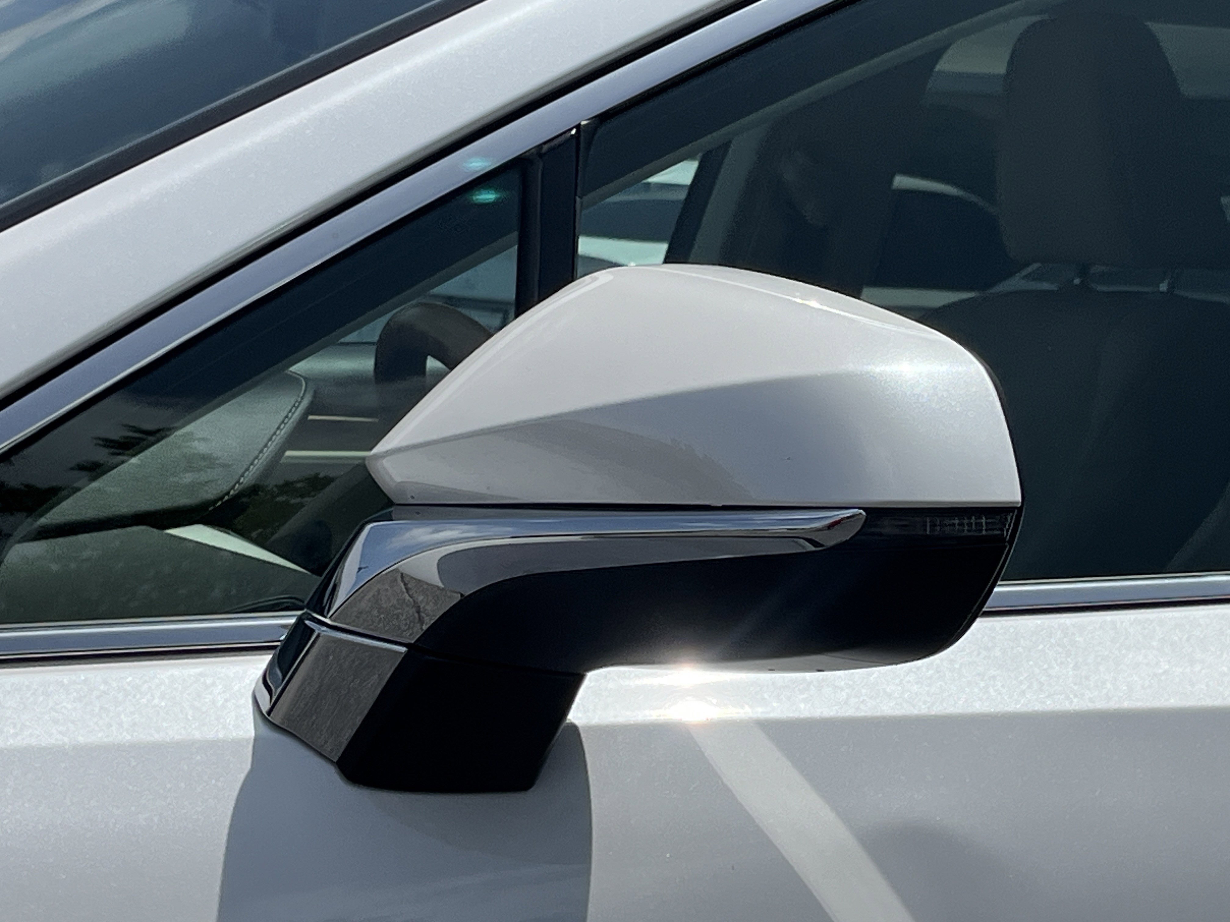 Used 2020 Eminent White Pearl Lexus RX 450h image 34