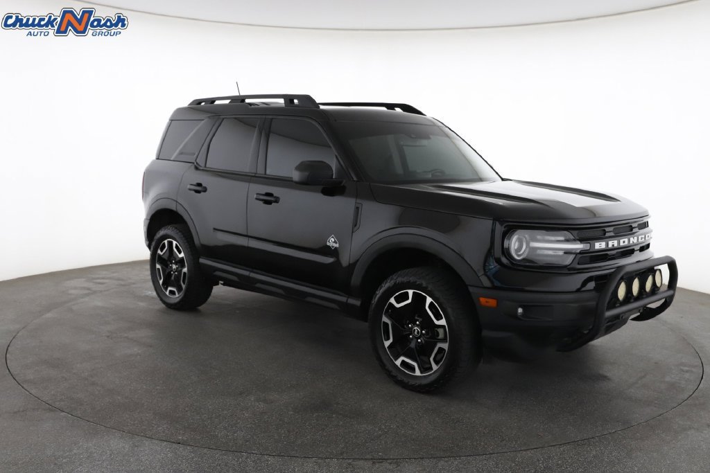 Used 2022 Black Ford Outer Banks image 2