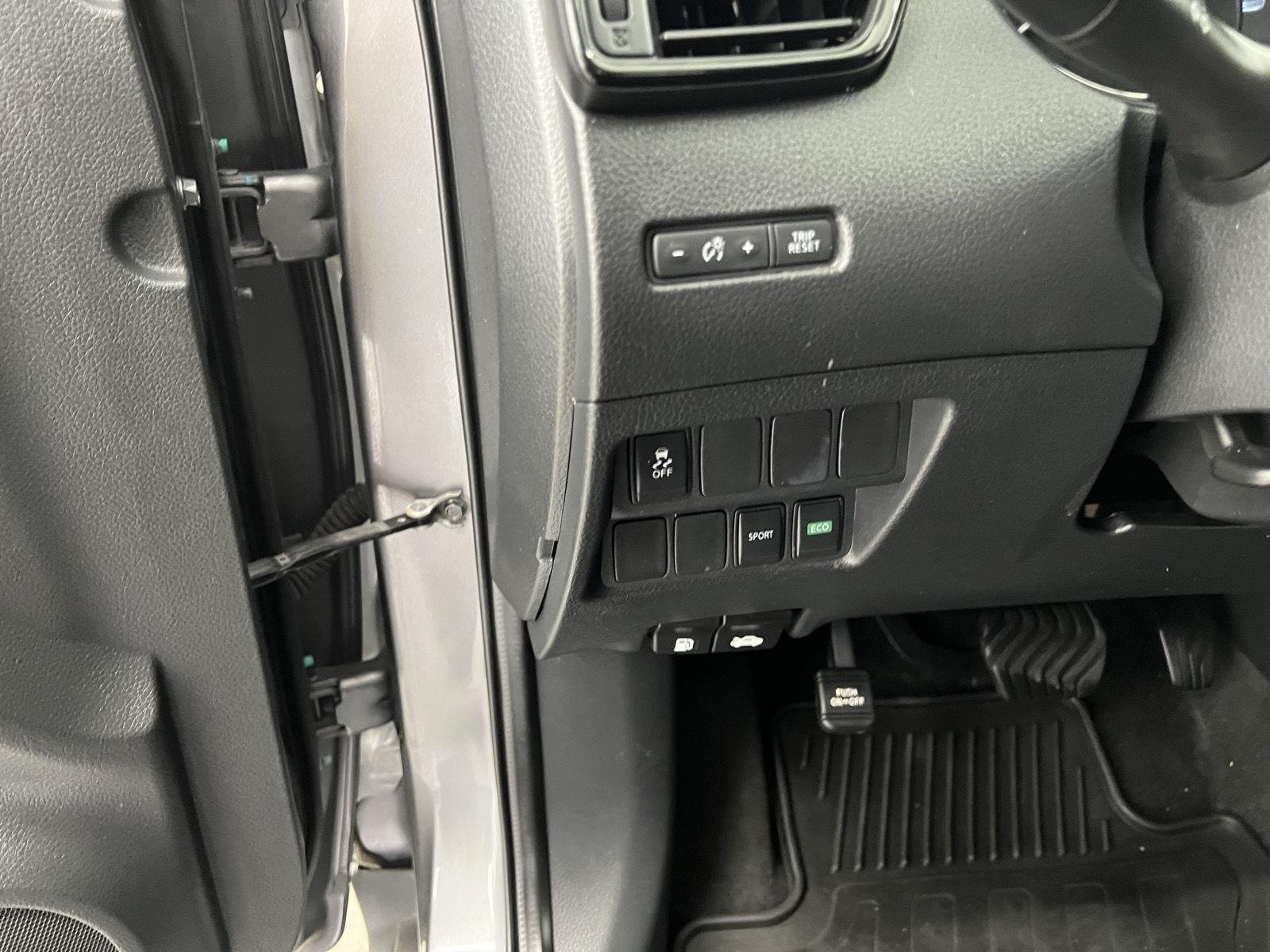 2017 Nissan Rogue S - Photo 16