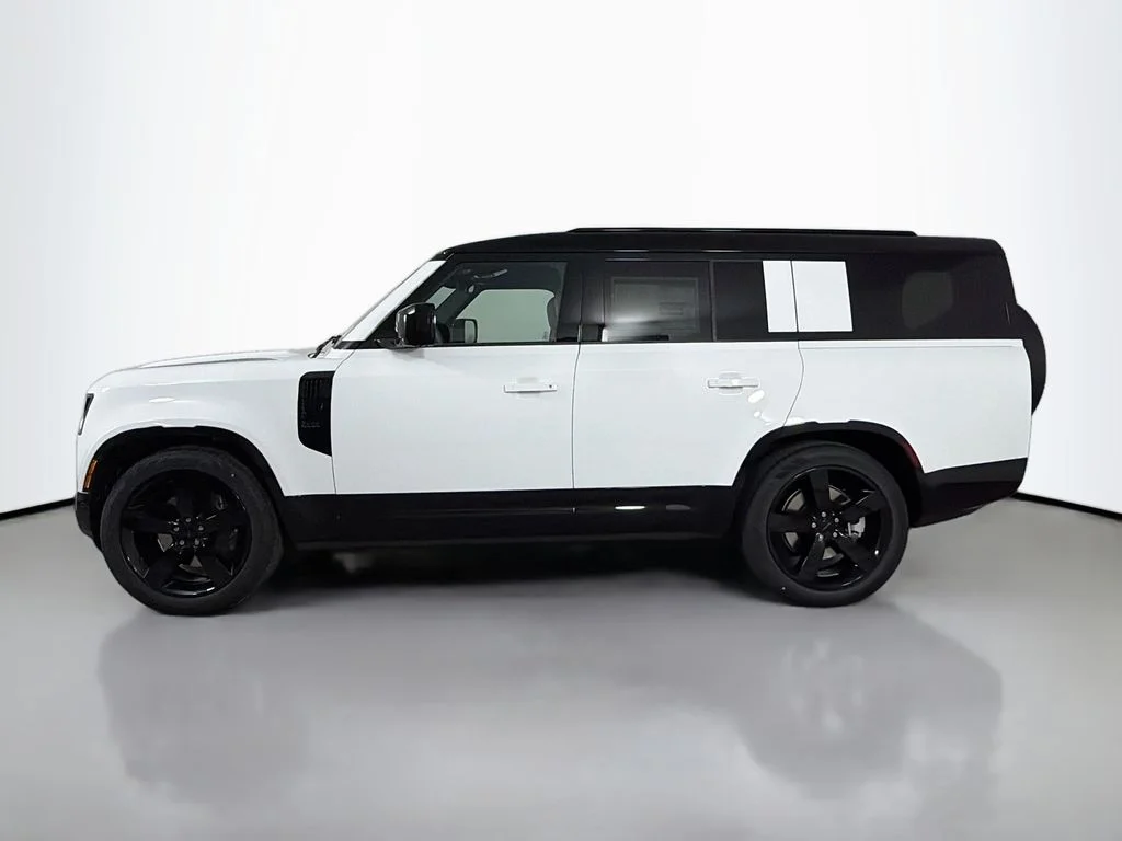 New 2026 Fuji White Land Rover X-Dynamic SE image 8