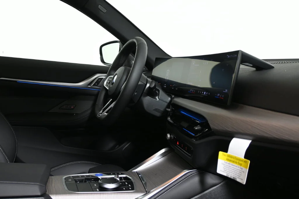 Used 2026 Gray BMW xDrive40 image 32