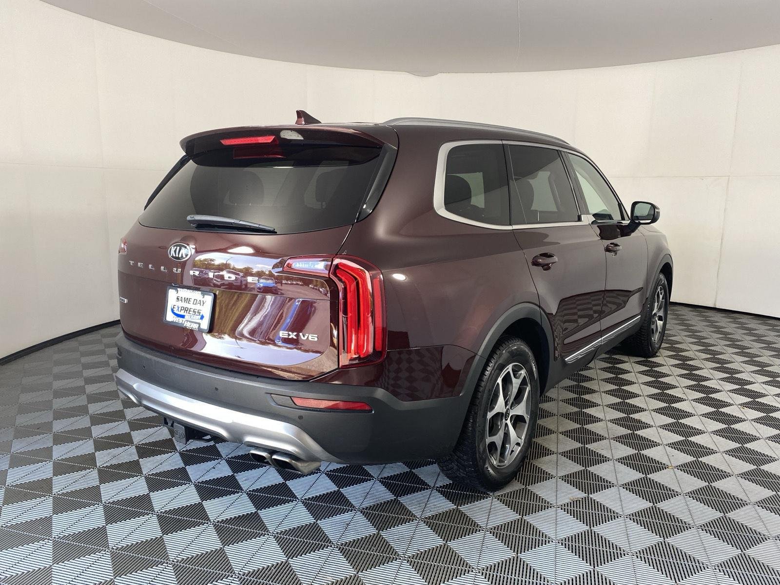 Used 2021 Sangria Kia EX image 9