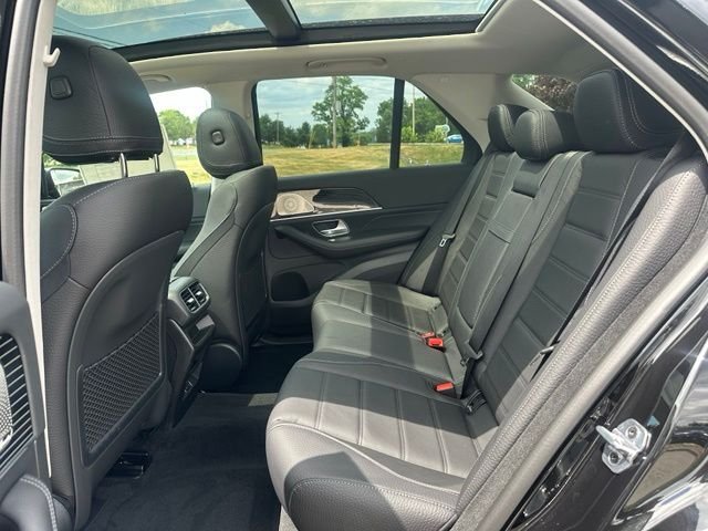 New 2026 Obsidian Black Metallic Mercedes-Benz GLE 350 image 18