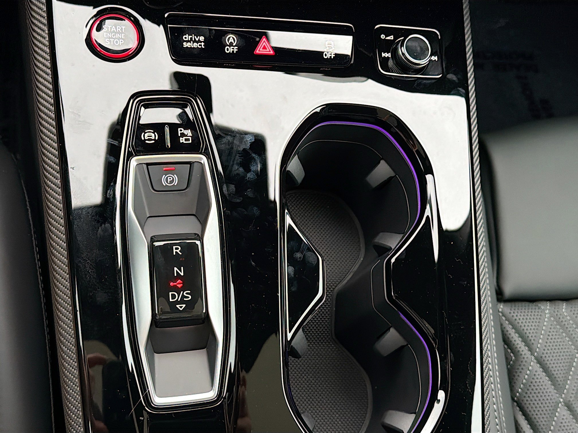 New 2026 Glacier White Metallic Audi Premium Plus image 28