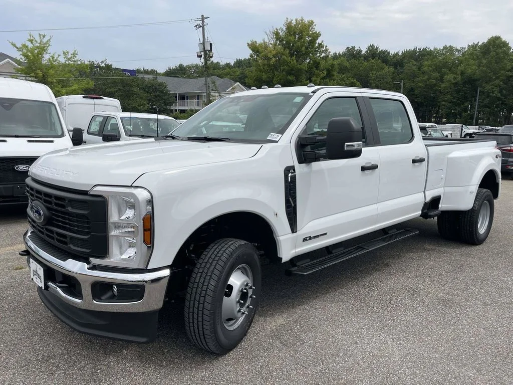 New 2026 White Ford XL image 7