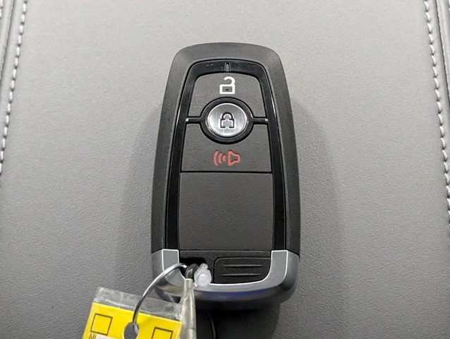 New 2026 Carbonized Gray Metallic Ford Badlands® image 50