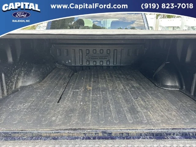 Used 2018 Blue Ford XLT image 16