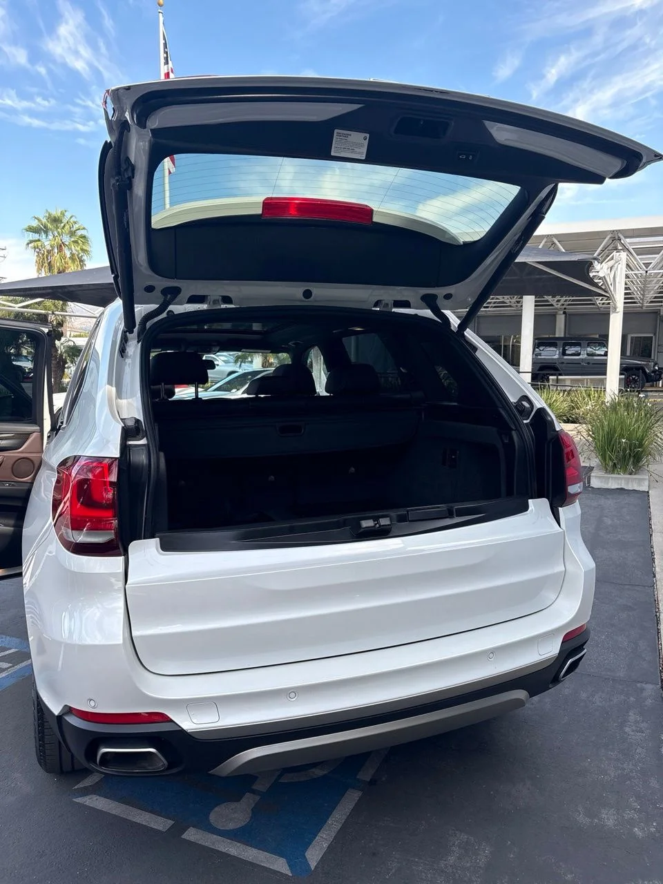Used 2018 White BMW xDrive35i image 11