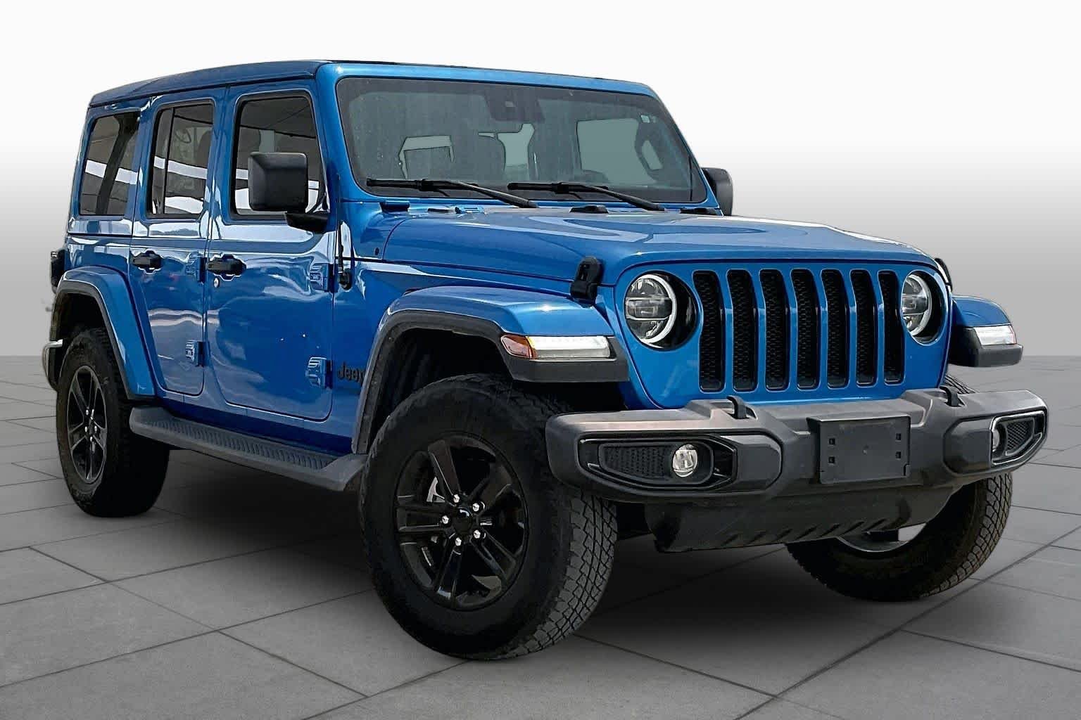 Used 2022 Hydro Blue Pearlcoat Jeep Unlimited Sahara Altitude image 3