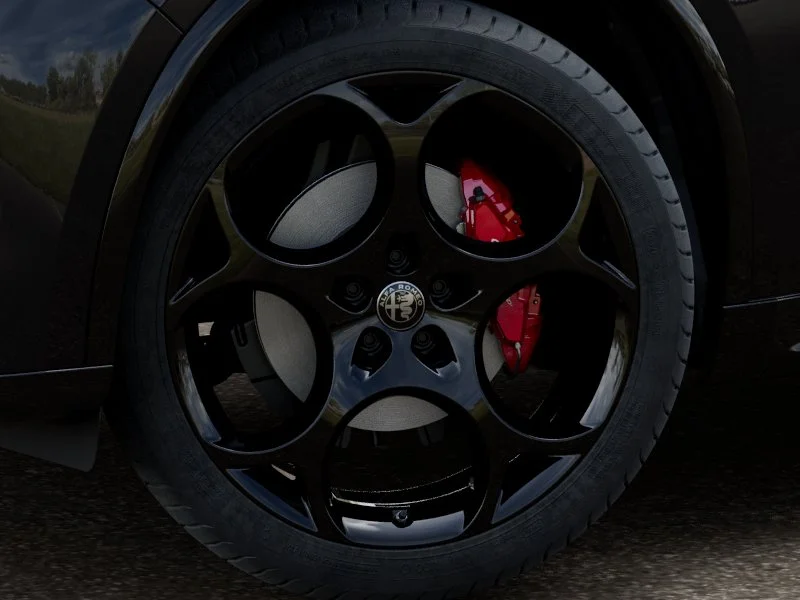 New 2026 Vulcano Black Metallic Exterior Paint Alfa Romeo  image 4