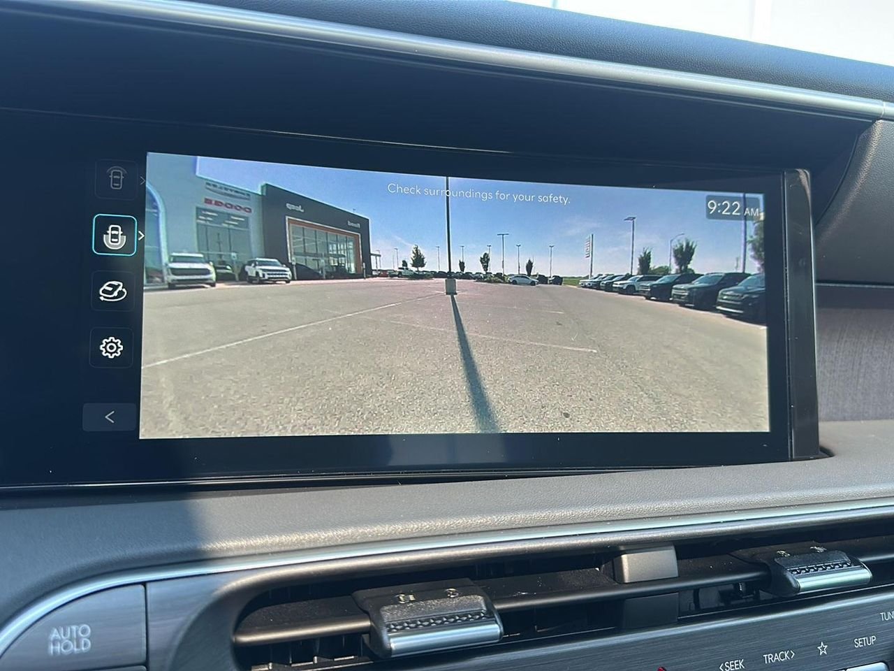 New 2027 Shimmering Silver Hyundai SEL Premium AWD image 22