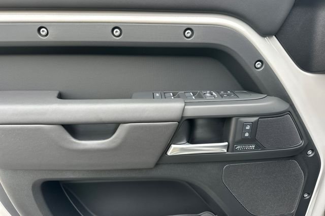 New 2026 Borasco Grey Land Rover X-Dynamic SE image 10