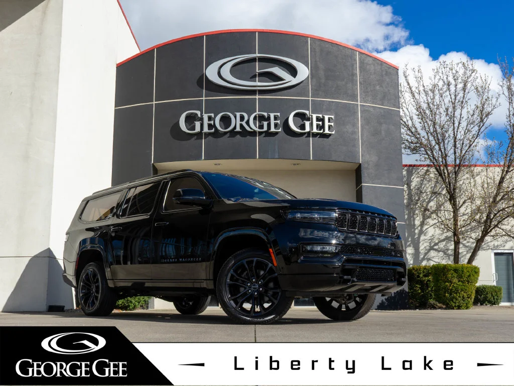Used 2023 Black Jeep Series III image 1