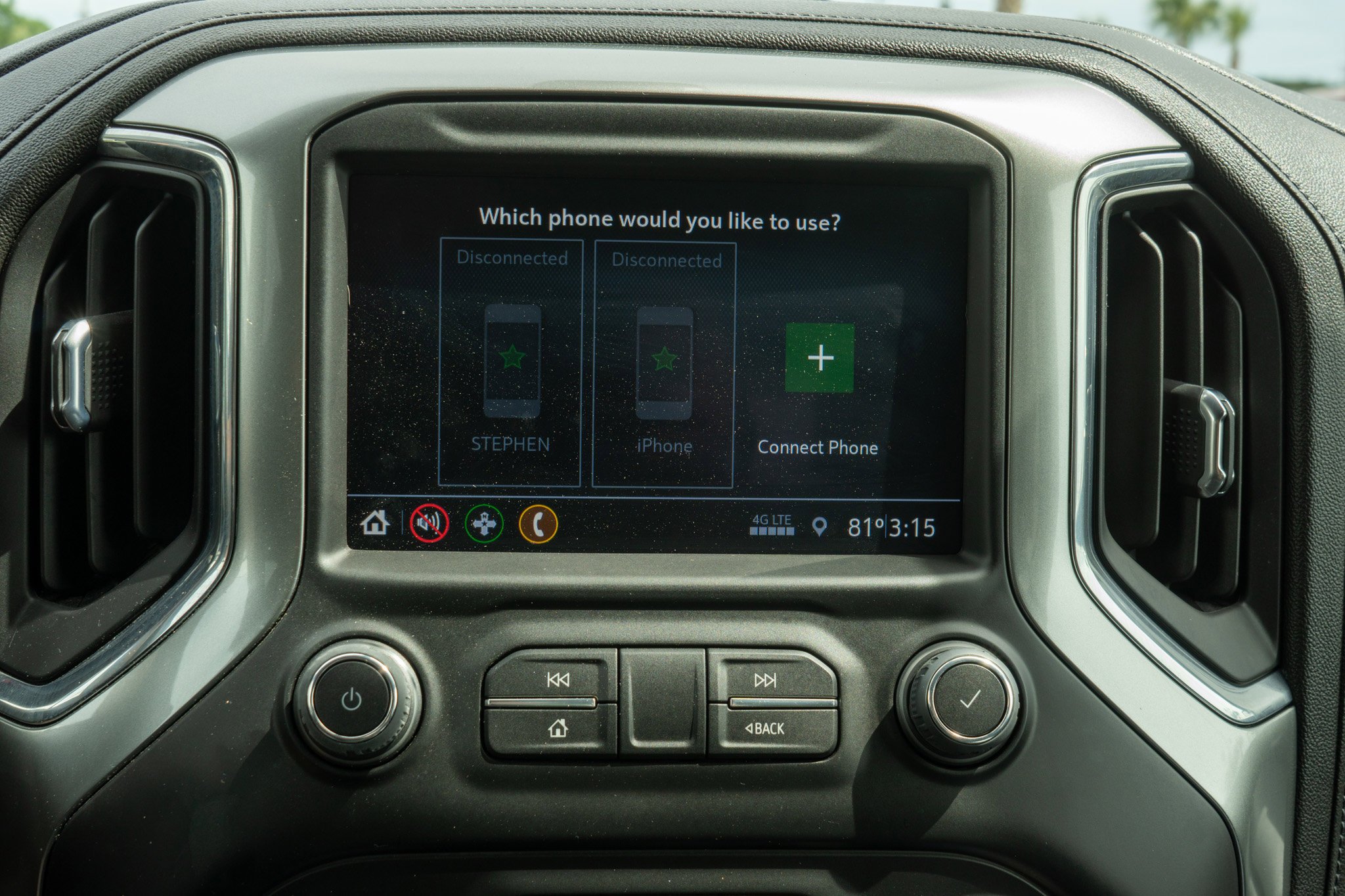 Used 2022 Shadow Gray Metallic Chevrolet LT image 18