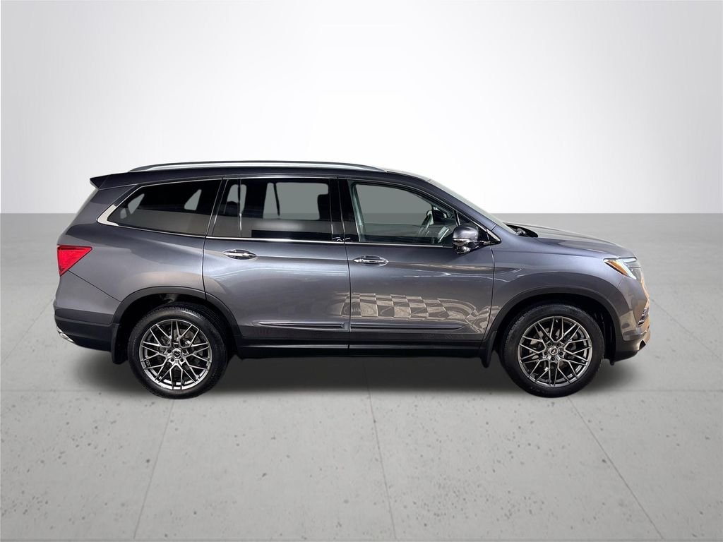 Used 2016 Gray Honda Touring image 5