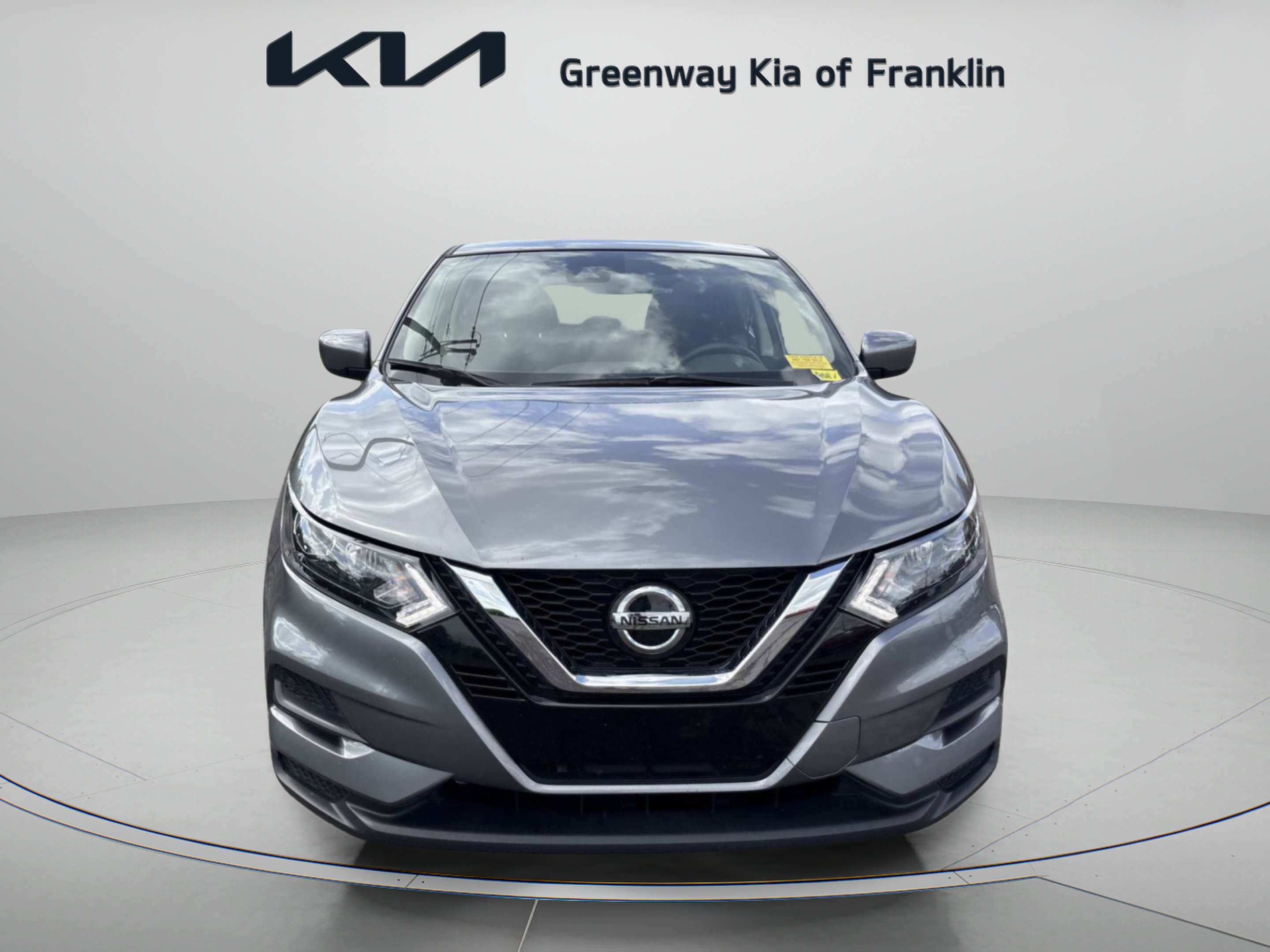 Used 2022 Gun Metallic Nissan S image 2
