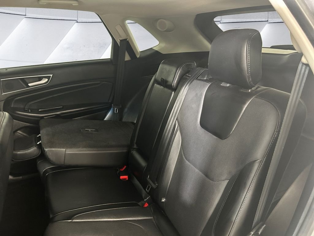 Used 2018 Silver Ford Titanium image 18
