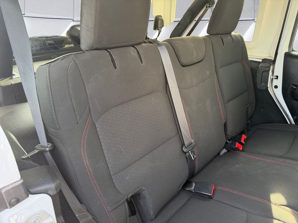 Used 2023 White Jeep Rubicon image 16