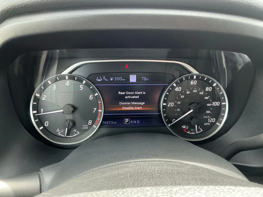 Used 2021 Gray Nissan SV image 39