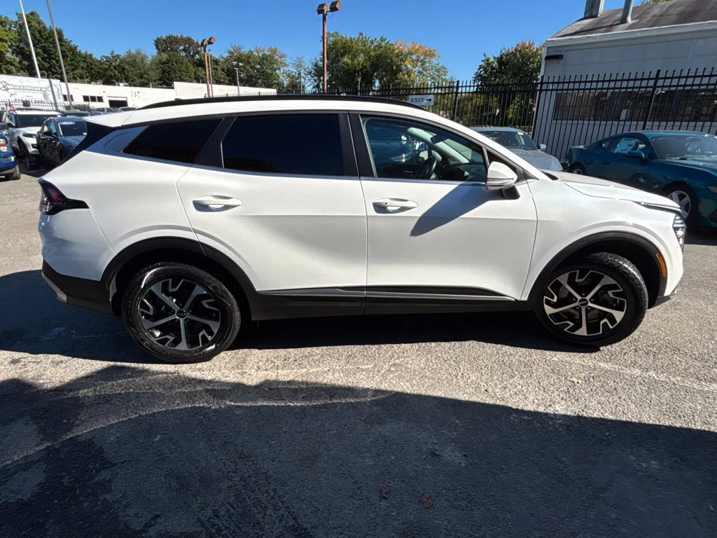 Used 2025 White Kia EX image 7