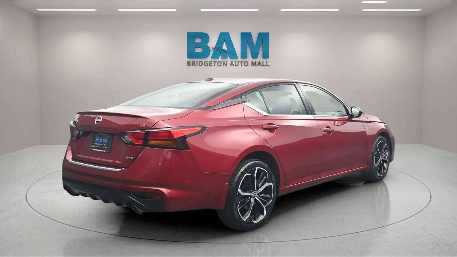 Used 2023 Red Nissan 2.5 SR image 6