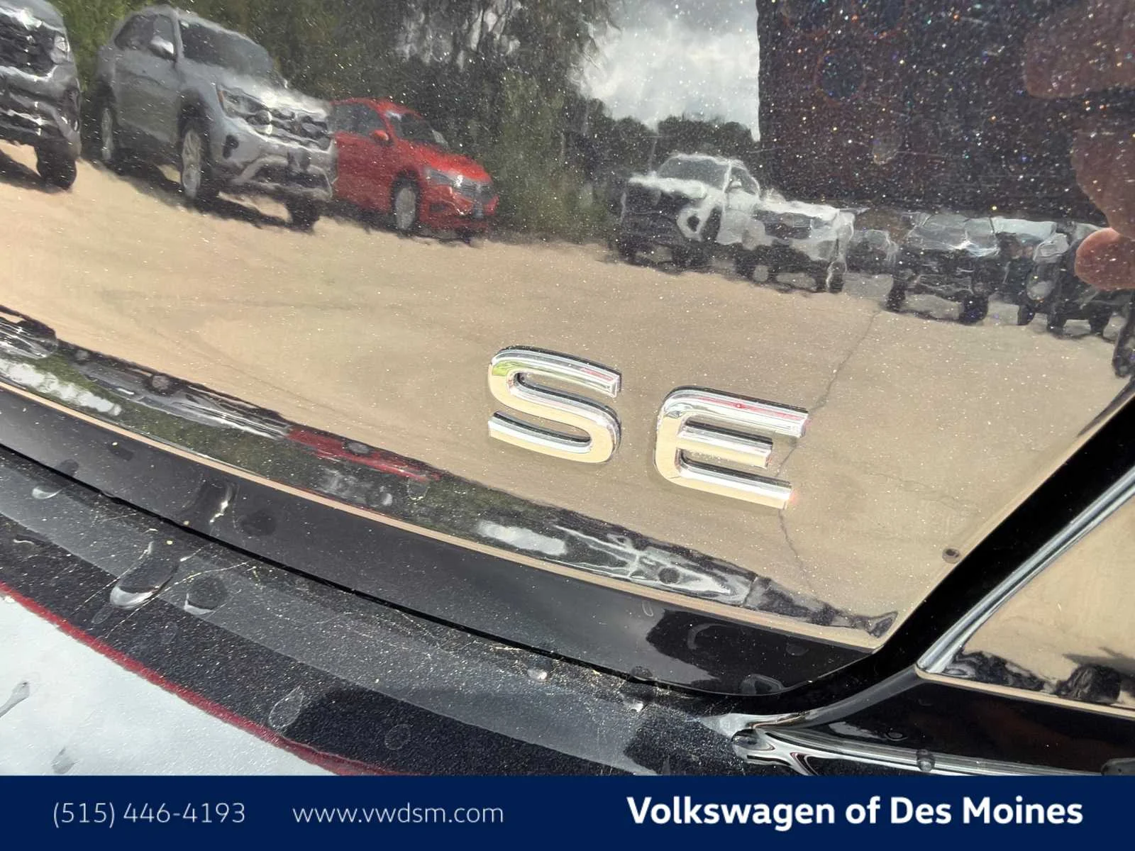 New 2026 Deep Black Pearl Volkswagen SE image 6