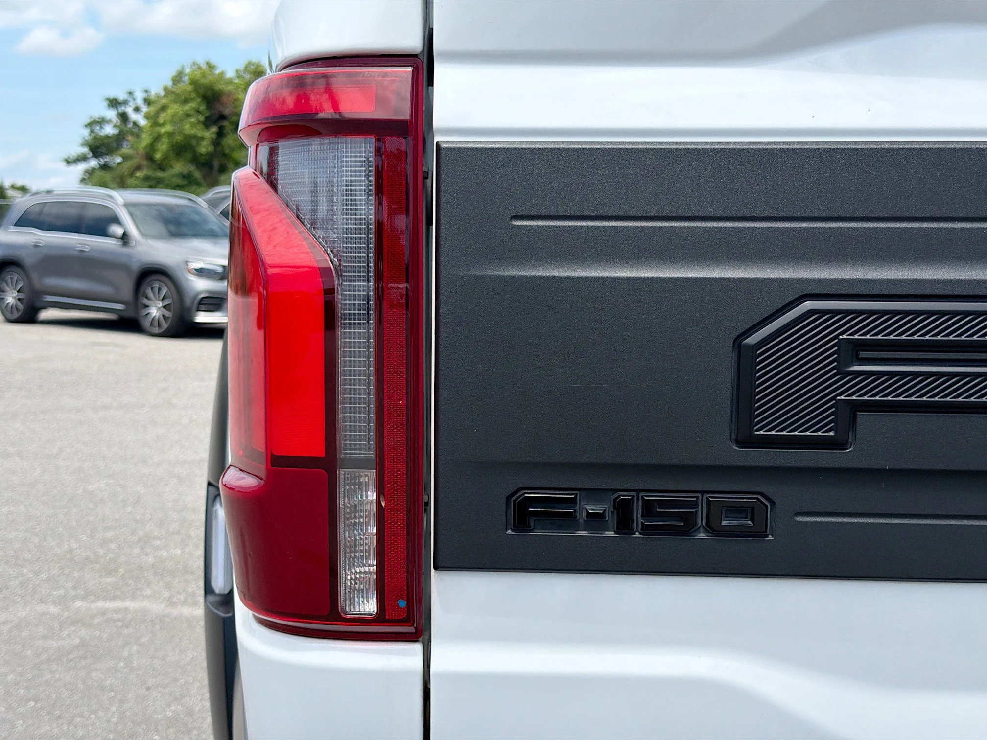 Used 2024 Oxford White Ford Raptor image 10