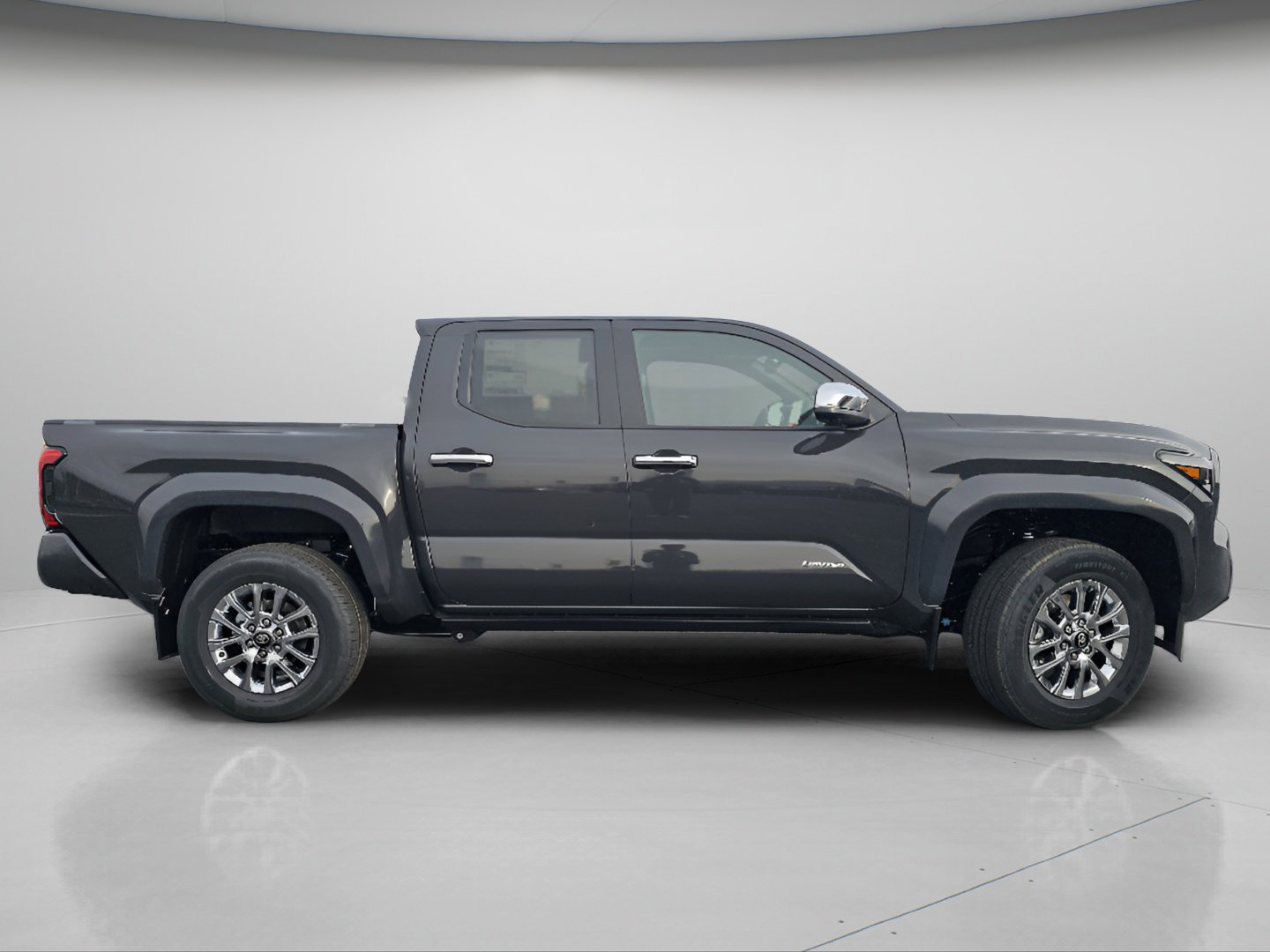 2026 Toyota Tacoma Limited - Photo 27