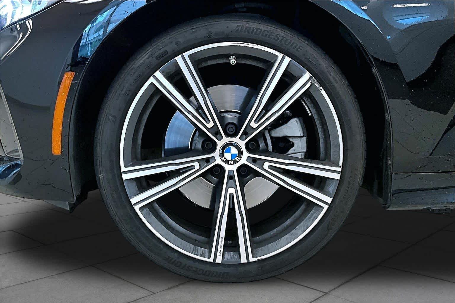 Used 2024 Jet Black BMW 330i image 9
