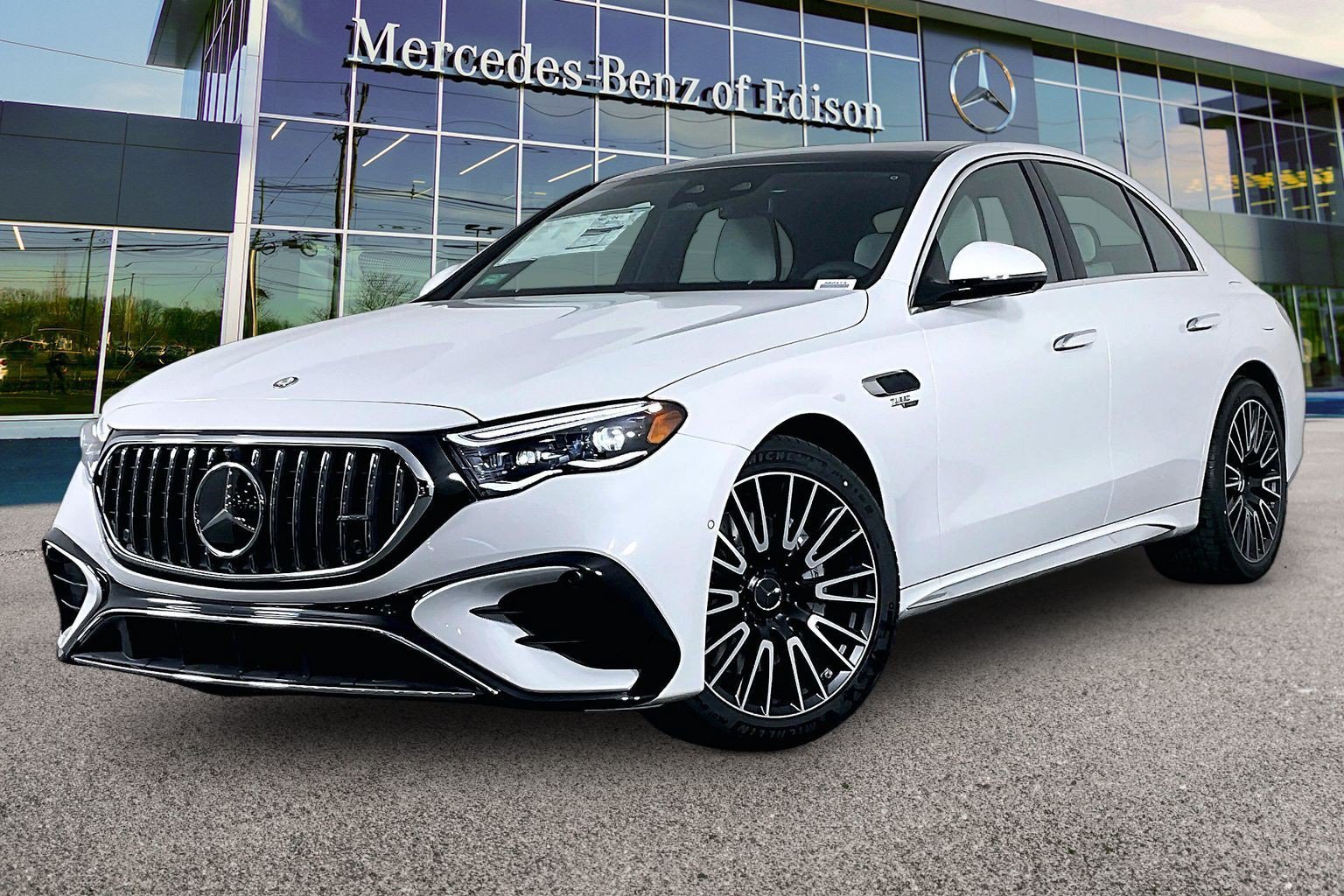 New 2026 MANUFAKTUR Moonlight White Metallic Mercedes-Benz AMG® E 53 E 4MATIC+ Sedan image 15