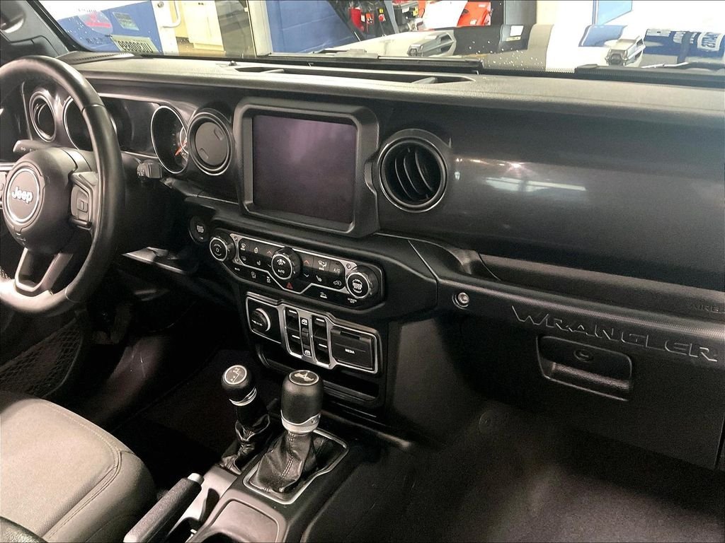 Used 2021 Black Jeep Unlimited Sport Altitude image 14
