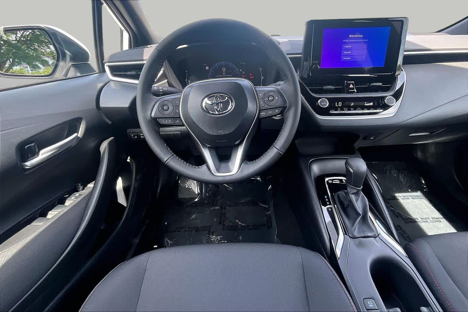 Used 2026 Ice Cap Toyota SE image 6