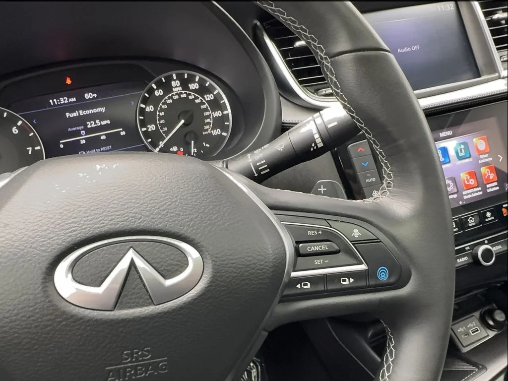 Used 2025 Gray INFINITI LUXE image 47