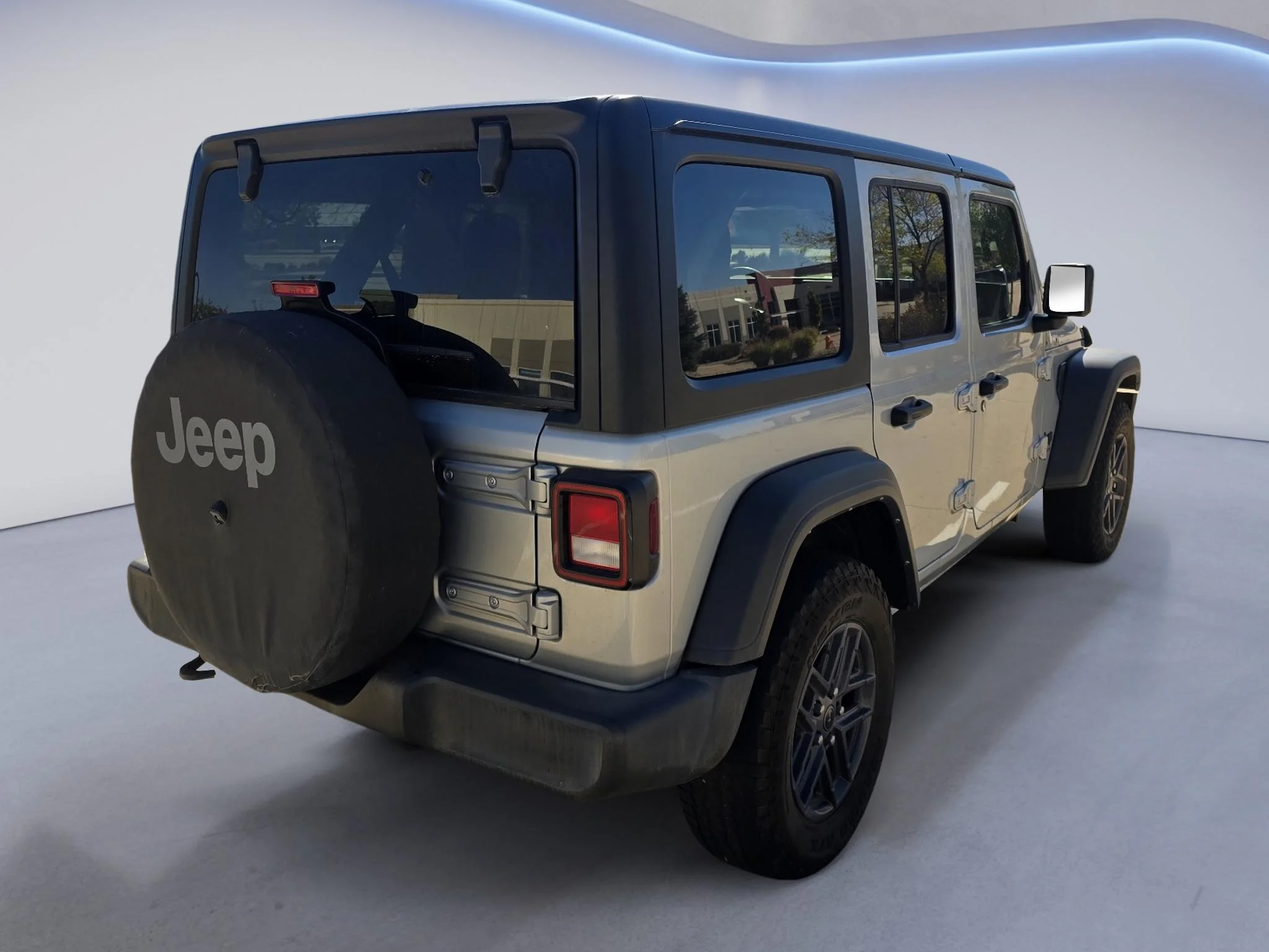 Used 2024 Silver Zynith Clearcoat Jeep Sport S image 6