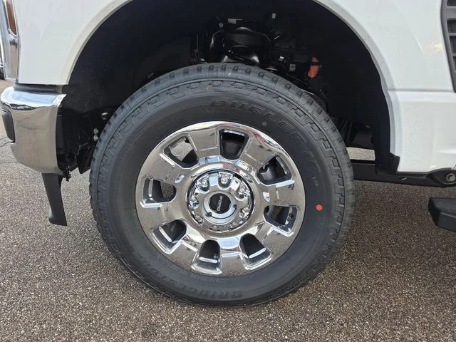 New 2026 Star White Metallic Tri-Coat Ford F-250® Lariat® image 20