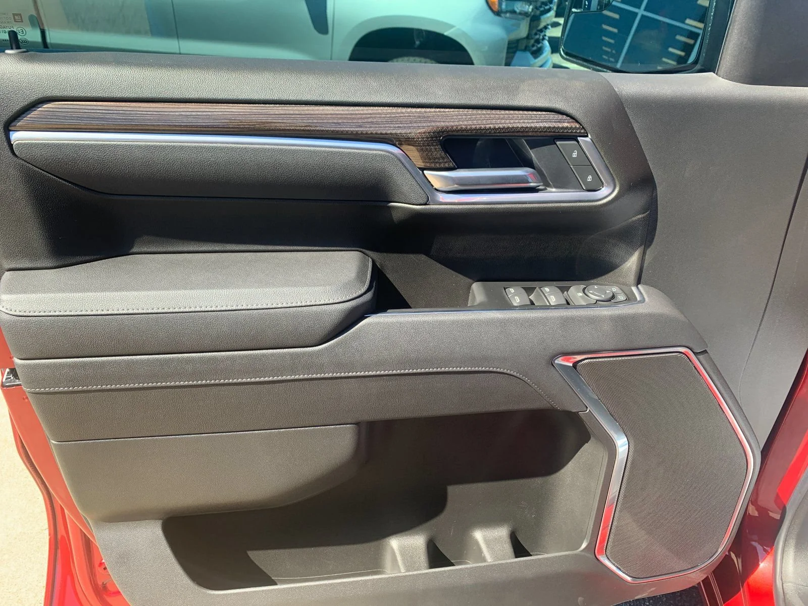 Used 2025 Radiant Red Tintcoat Chevrolet RST image 11